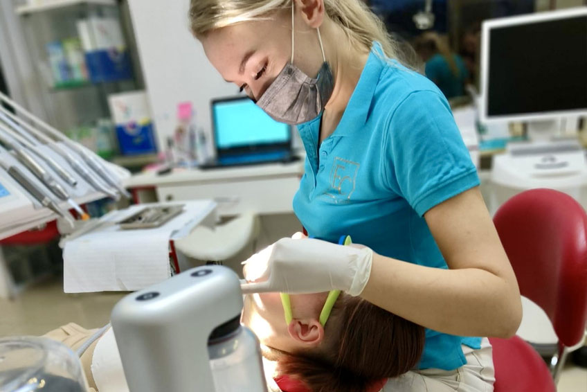 luiza kopyt gajewska higienistka stomatologiczna akademia whitesmile